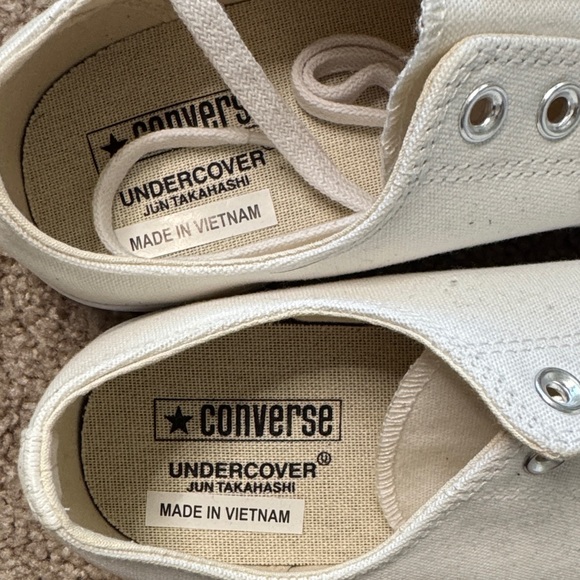 Converse White and Red Men's Shoes - Picture 2 of 5